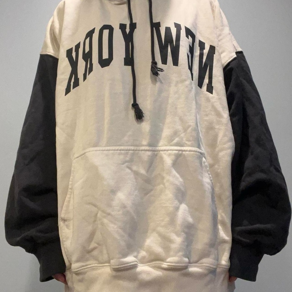 Brandy Melville Black and Cream Hoodie
